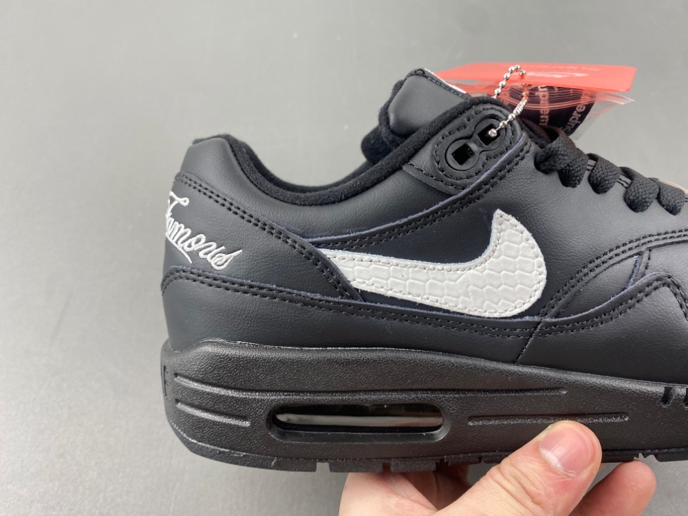 Supreme Air Max 1 87 Sp Black White Hf8813 001 11 - kickbulk.co