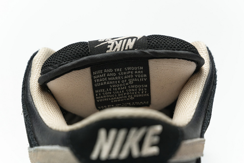 Nike Sb Dunk Low Pro Black Coral Bq6817 003 18 - kickbulk.co