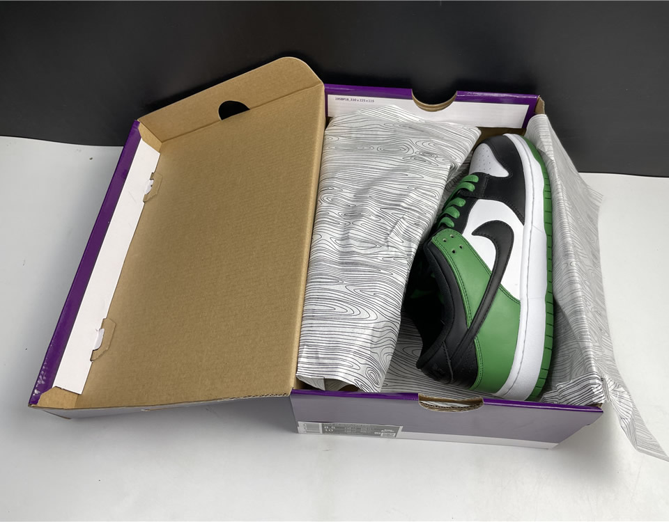 Nike Sb Dunk Low Classic Green Bq6817 302 20 - kickbulk.co