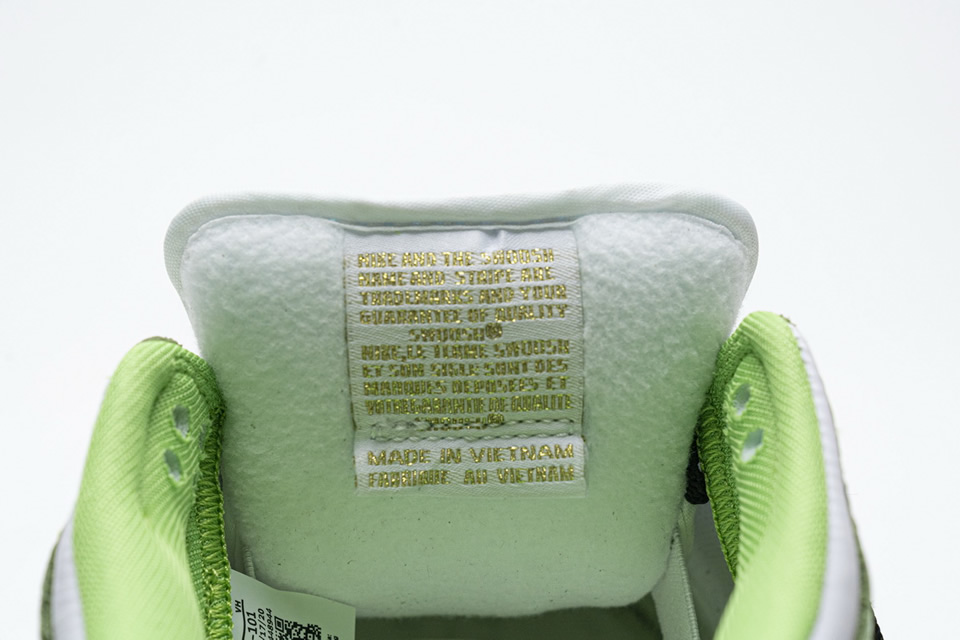 Supreme X Nike Sb Dunk Low Green Stars Dh3228 101 17 - kickbulk.co