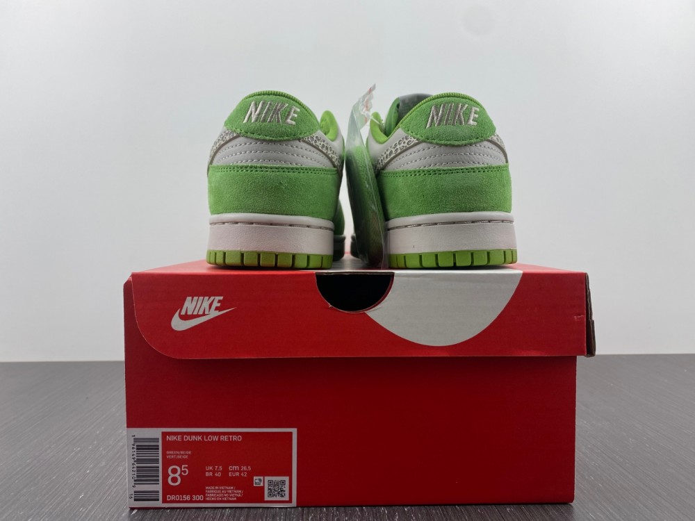 Nike Dunk Low Safari Swoosh Chlorophyll Dr0156 300 15 - kickbulk.co