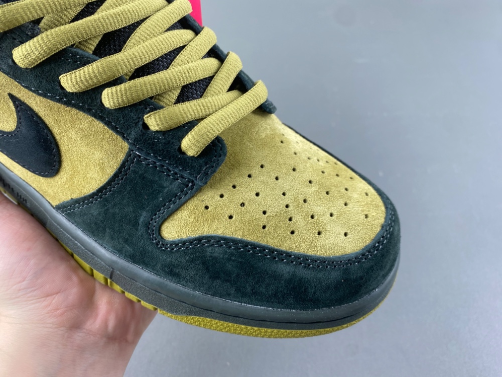 Supreme Dunk Low Sb Camper Green Hq8487 300 13 - kickbulk.co