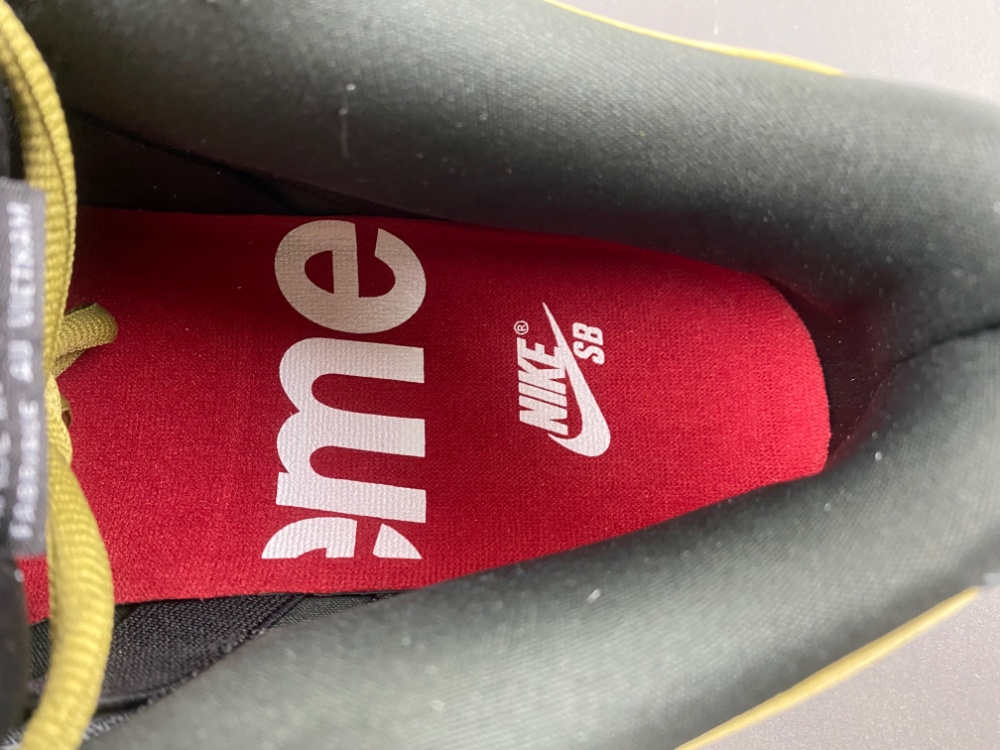 Supreme Dunk Low Sb Camper Green Hq8487 300 17 - kickbulk.co