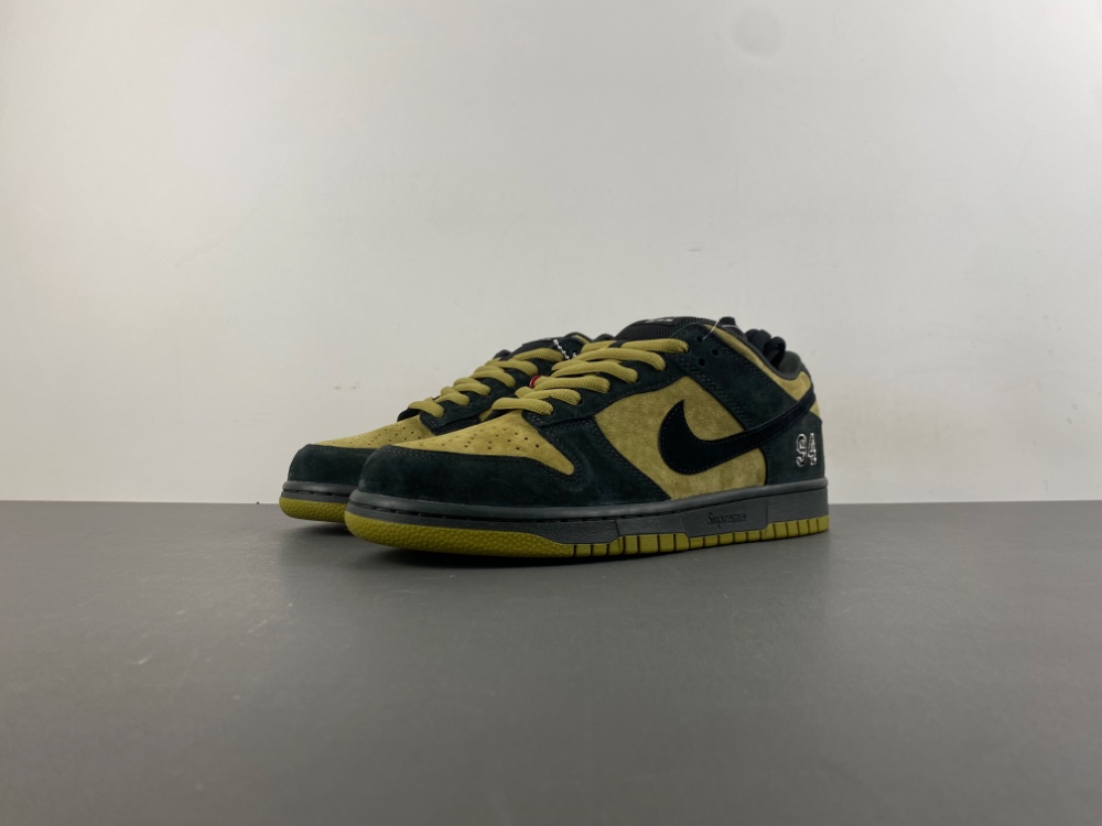 Supreme Dunk Low Sb Camper Green Hq8487 300 2 - kickbulk.co