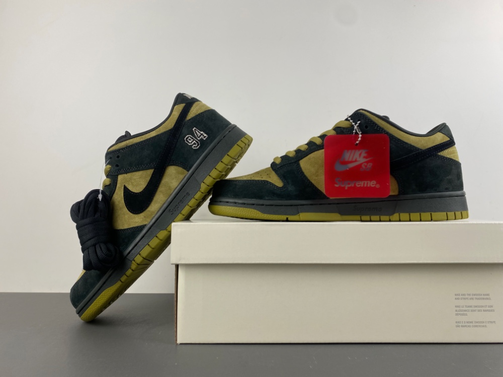 Supreme Dunk Low Sb Camper Green Hq8487 300 7 - kickbulk.co