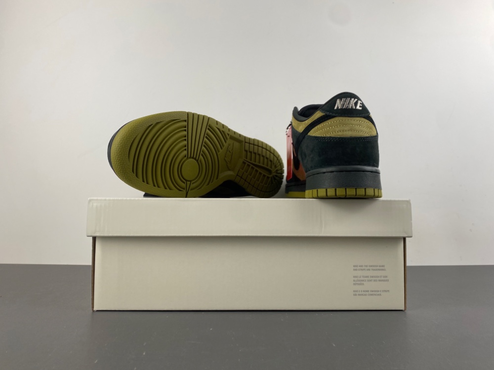Supreme Dunk Low Sb Camper Green Hq8487 300 9 - kickbulk.co