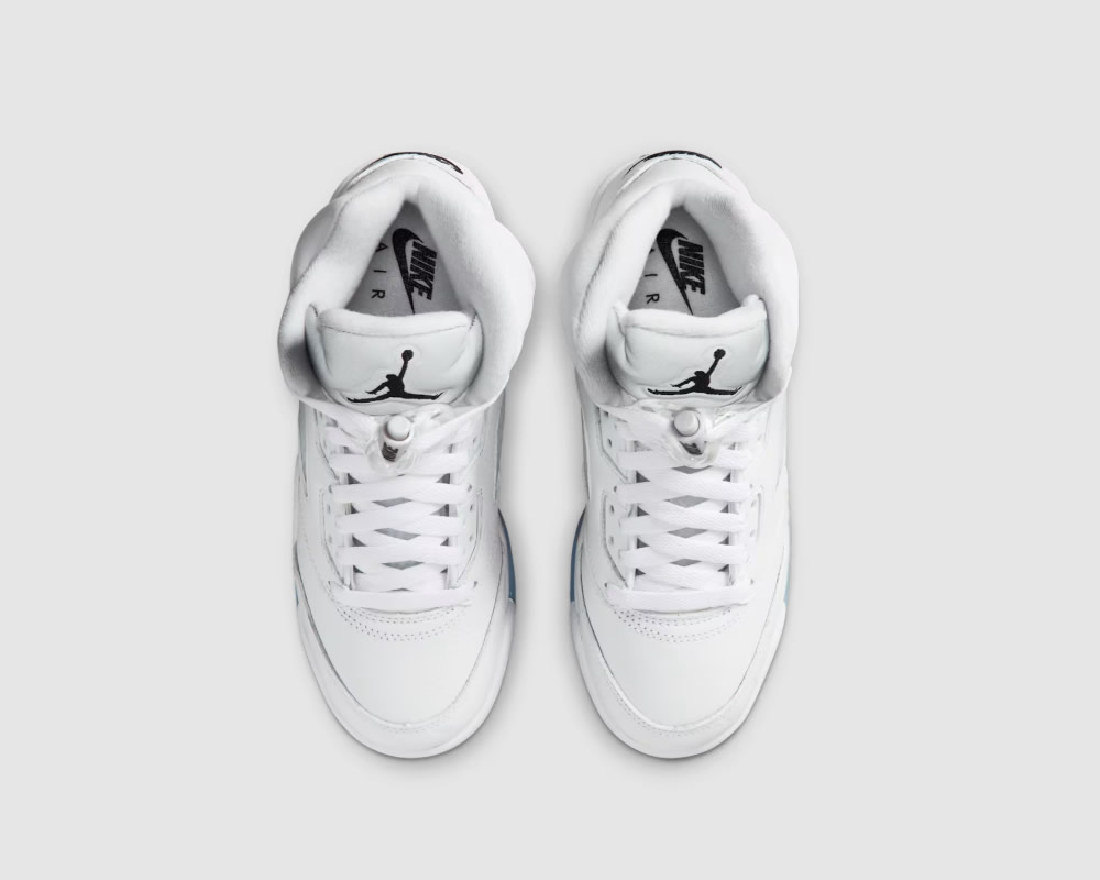 0 Air Jordan 5 Retro White Metallic 2026 Hq7978 103 1 - kickbulk.co 0 Air Jordan 5 Retro White Metallic 2026 Hq7978 103 1 - kickbulk.co