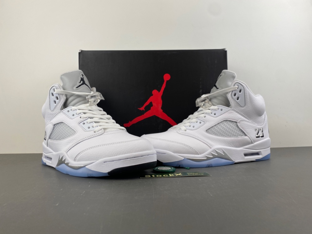Air Jordan 5 Retro White Metallic 2026 Hq7978 103 10 - kickbulk.co Air Jordan 5 Retro White Metallic 2026 Hq7978 103 10 - kickbulk.co