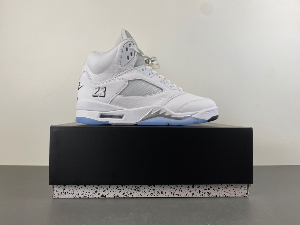 Air Jordan 5 Retro White Metallic 2026 Hq7978 103 12 - kickbulk.co Air Jordan 5 Retro White Metallic 2026 Hq7978 103 12 - kickbulk.co