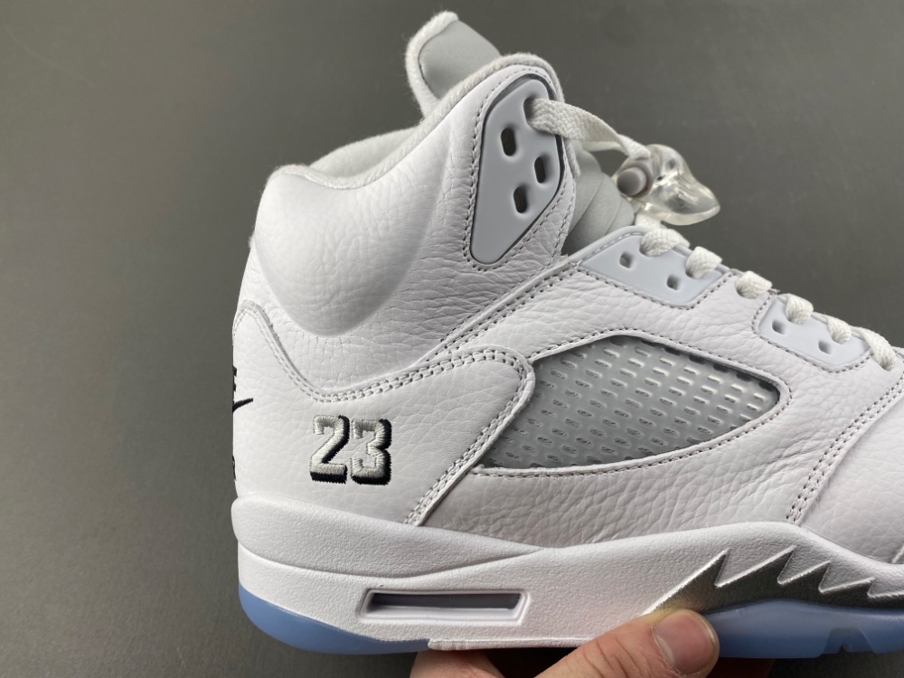 Air Jordan 5 Retro White Metallic 2026 Hq7978 103 14 - kickbulk.co Air Jordan 5 Retro White Metallic 2026 Hq7978 103 14 - kickbulk.co