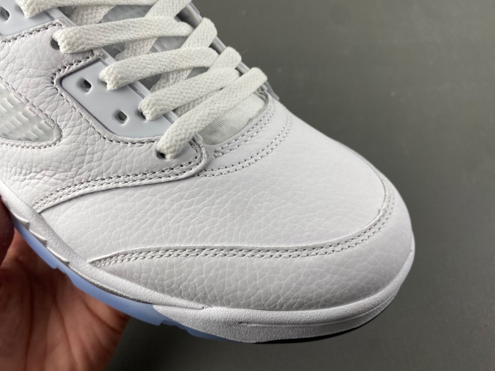 Air Jordan 5 Retro White Metallic 2026 Hq7978 103 15 - kickbulk.co Air Jordan 5 Retro White Metallic 2026 Hq7978 103 15 - kickbulk.co