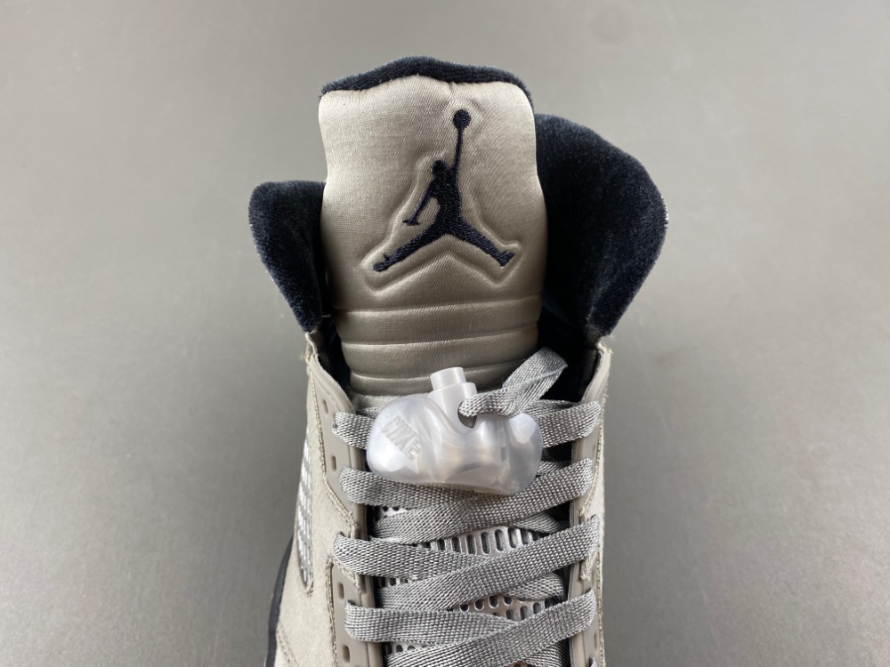Air Jordan 5 Retro Wings Wmns Io2038 001 18 - kickbulk.co