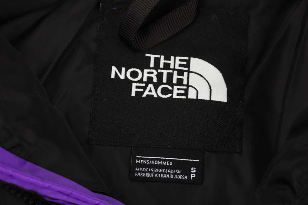The North Face 1996 Nuptse Down Jacket 24 - kickbulk.co