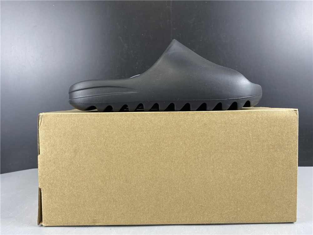 Adidas Yeezy Slide Black_6 - kickbulk.co