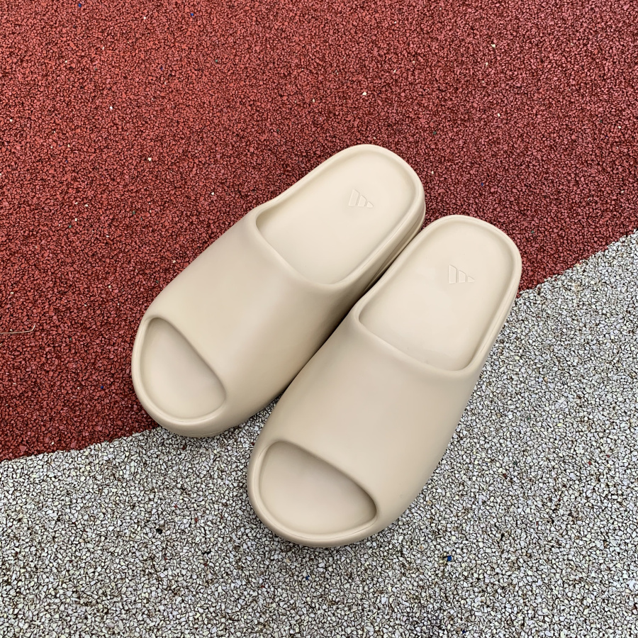 Adidas Yeezy Slide Light Sand Color 1 - kickbulk.co