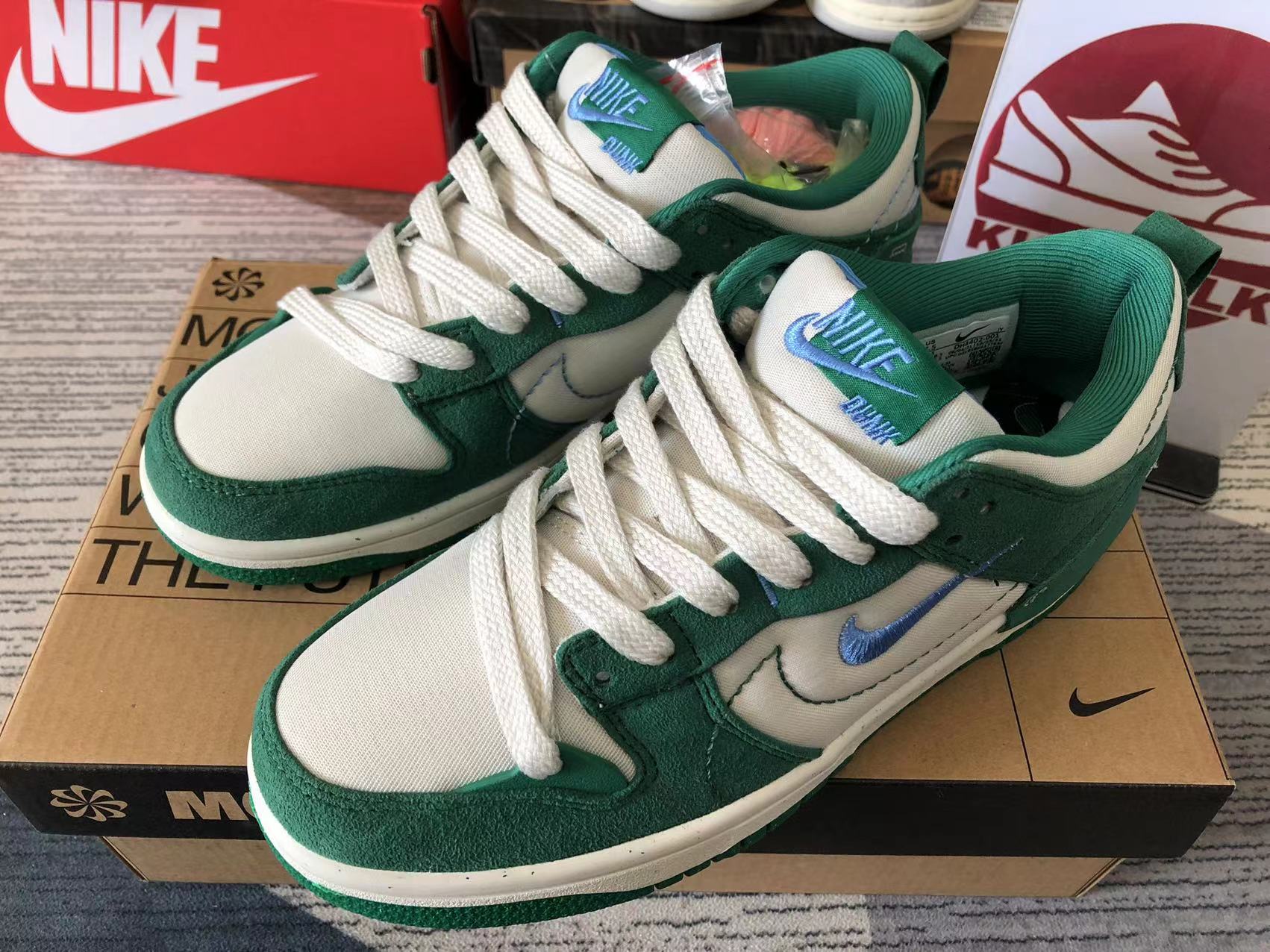 NIKE DUNK LOW DISRUPT 2 'MALACHITE' WMNS 2022 DH4402-001 Kickbulk ...