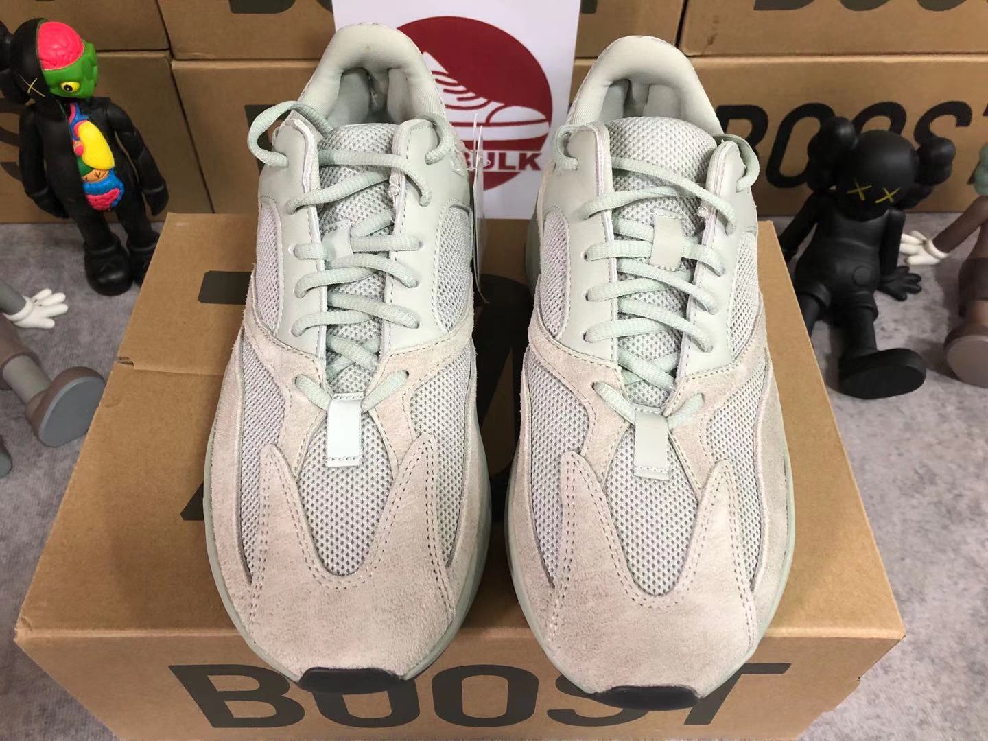 Adidas Yeezy Boost 700 Salt EG7487 Kickbulk Sneaker Camera photos