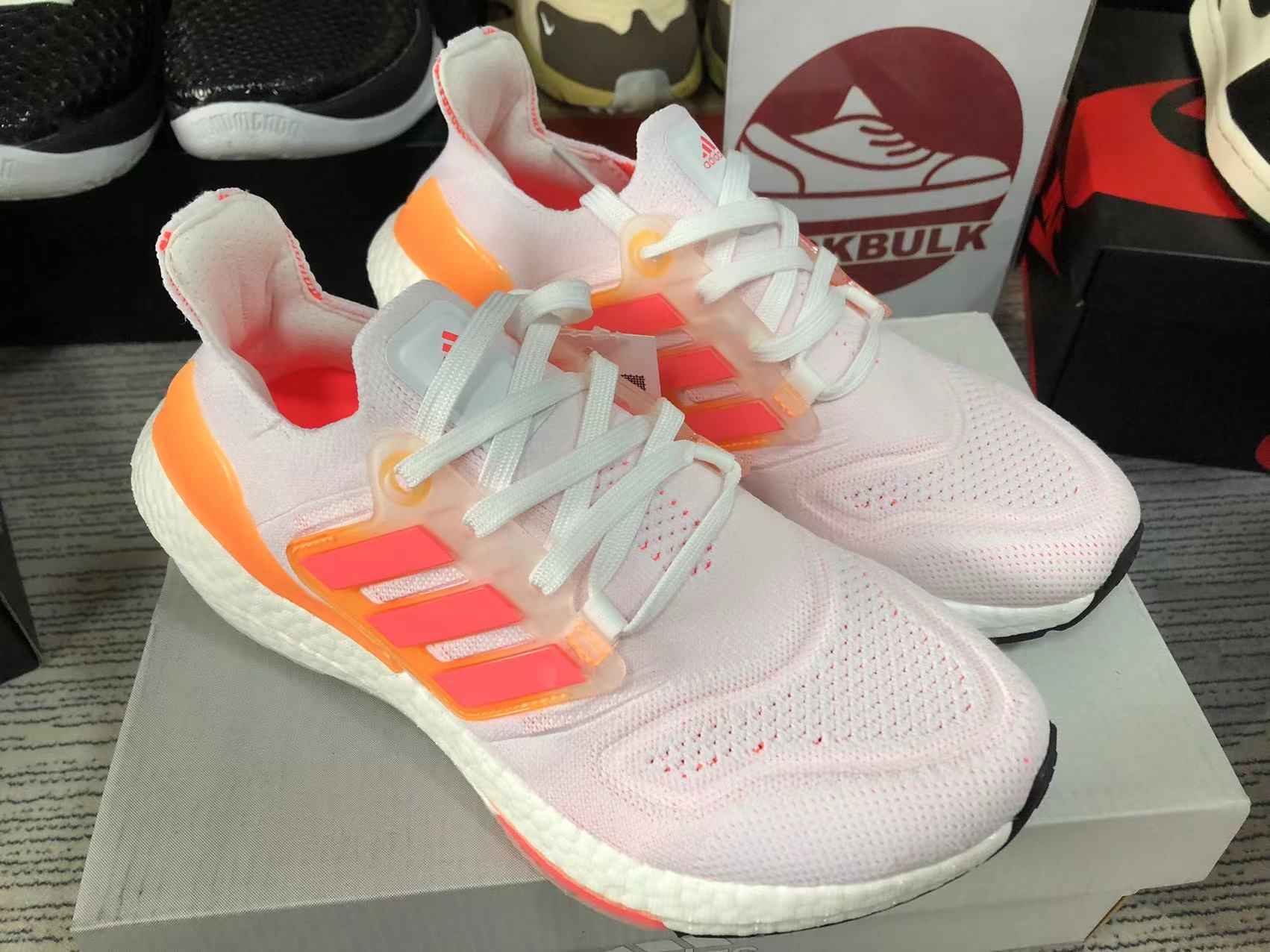 Adidas ULTRABOOST WMNS 'WHITE FLASH ORANGE' 2022 GX5595 Kickbulk ...